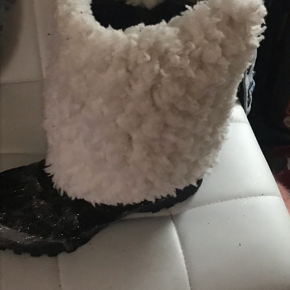 Fur Vest with Matching Fur Boot Cover - Picture 2 of 2